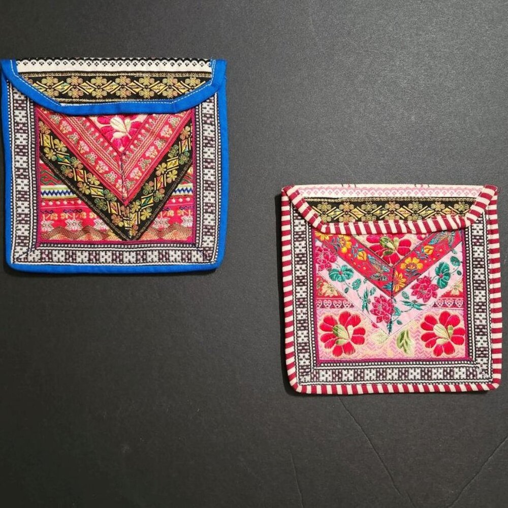 Pair of 1980s Silk and Fabric Pouches From Yunan Tribal Areas in China